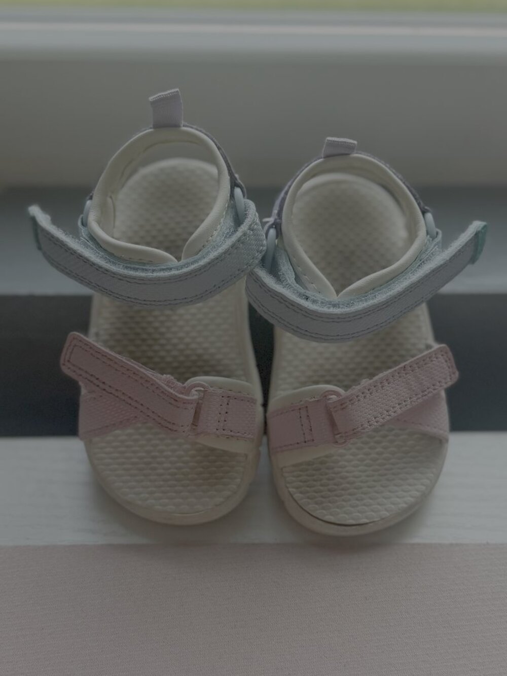 Pink & White Baby Girl Sandals Bow Strappy Size 4